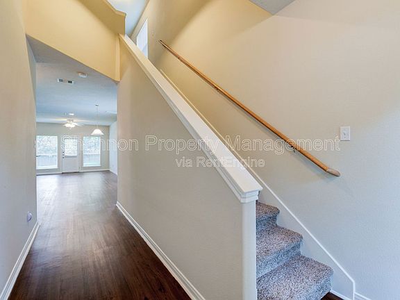5th image of 9606 Ashville Dr APT B