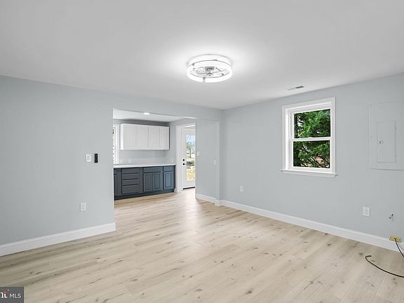 2nd image of 2636 Haddaway Rd