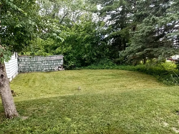 821 NW 8th Ave, Grand Rapids, MN 55744