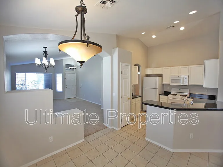 7725 W Foothill Dr — Photo 6