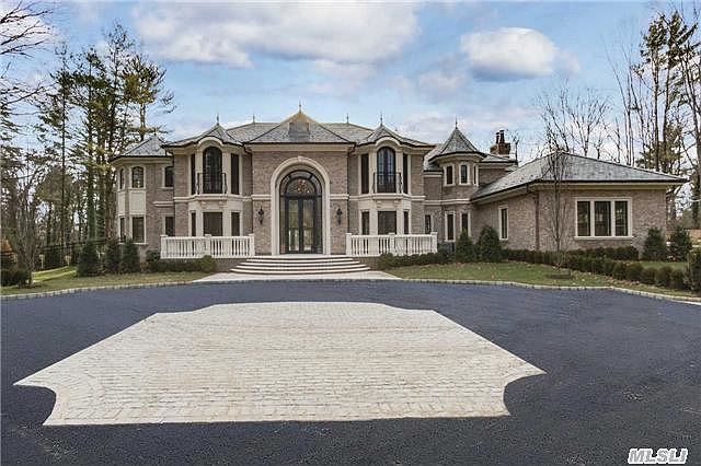 1st image of 18 Elmhurst Dr