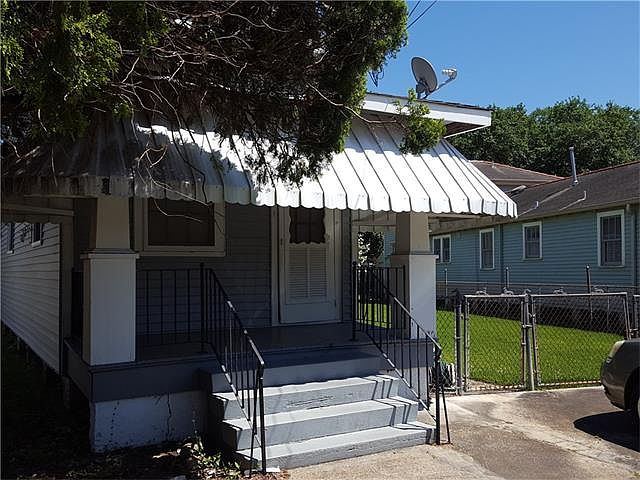 1st image of 1452 N White St