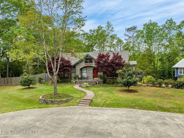 1042 Maple St, Alexander City, AL 35010