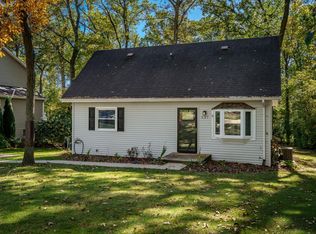 237 Rochester Rd NE, Poplar Grove, IL 61065