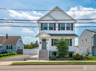 97 Boehmhurst Ave, Sayreville, NJ