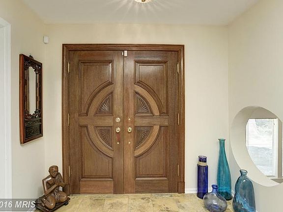 3rd image of 3111 Cranleigh Ct