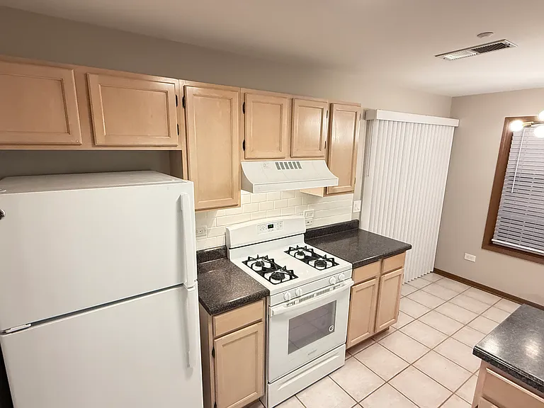 1603 W Hawkes St #1 — Photo 10