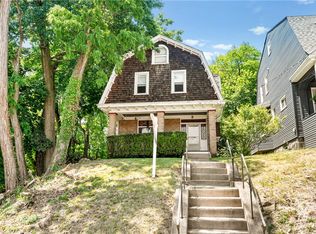 3525 Diploma St, Pittsburgh, PA 15212