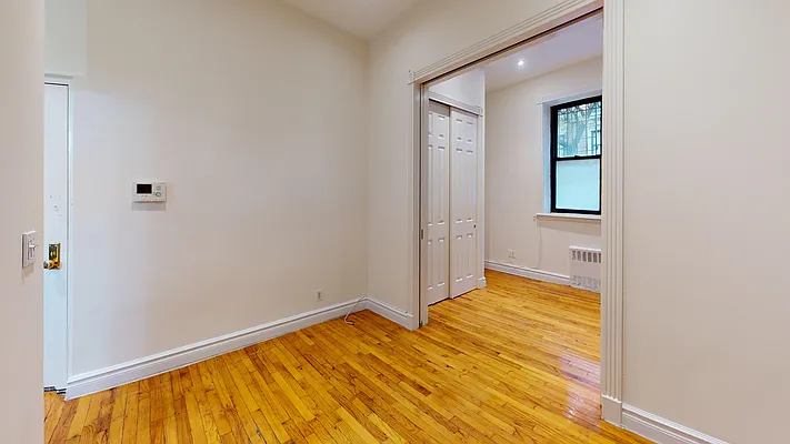 Rented by Bond New York | media 15