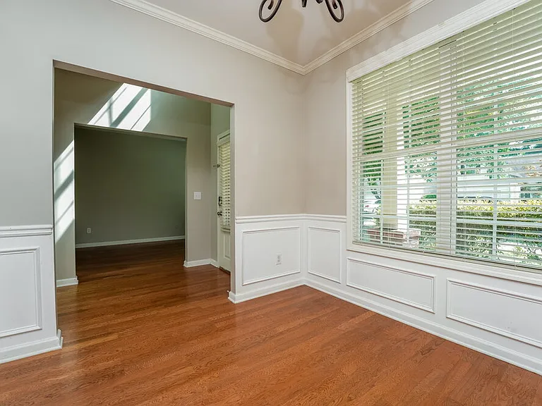 2701 Sedgeview Ln — Photo 6