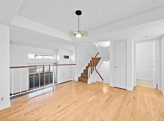 2nd image of 519 S Orange Ave APT B