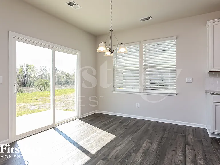 903 Birchcrest Way — Photo 5