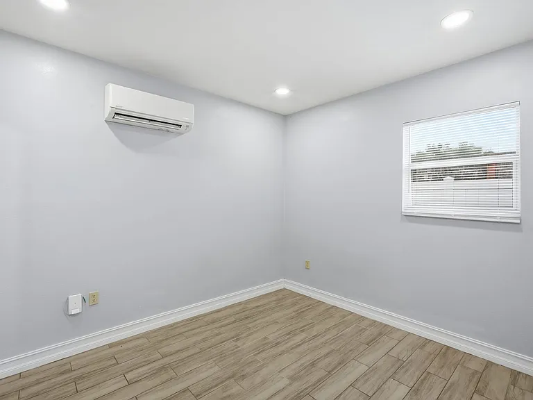 1411 E 24th Ave #B — Photo 8