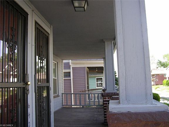 5th image of 640 E 131st St