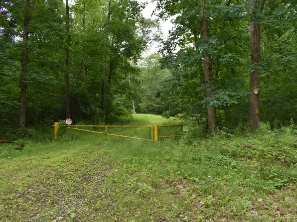 Whippoorwill Rd, Cranberry, PA 16319