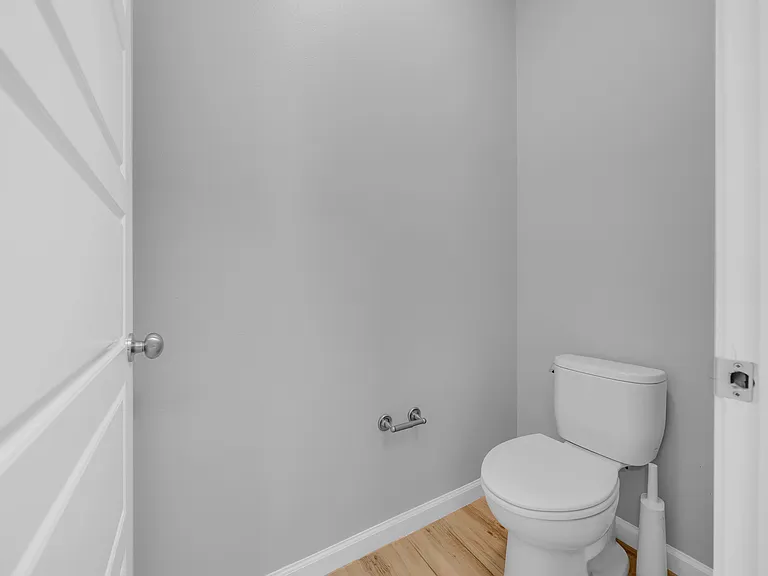 125 Fernwood St — Photo 21