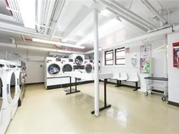 25 Oliver Street image 16 of 18