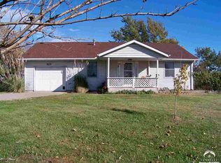 9654 K4 Hwy, Meriden, KS 66512