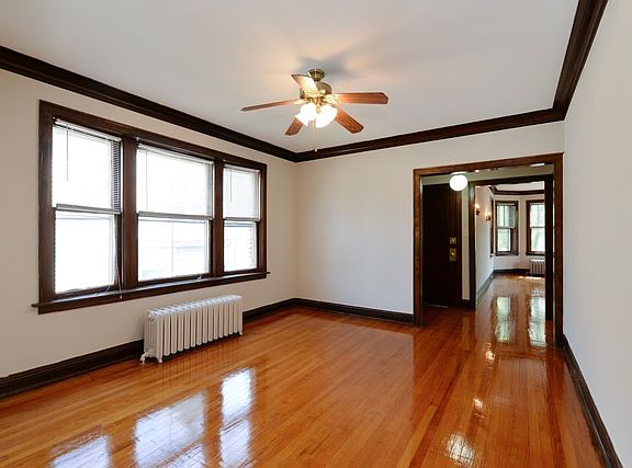 5th image of 3906 N Albany Ave