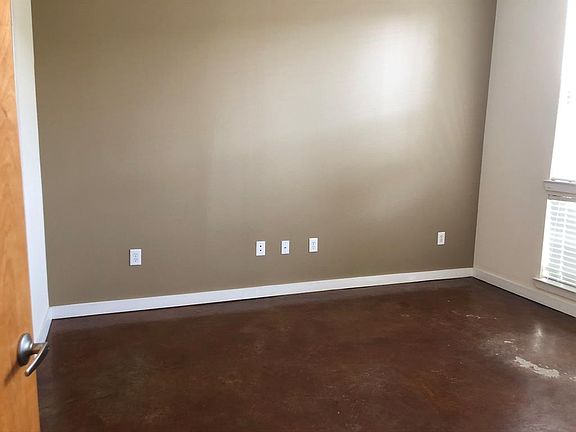 5th image of 201 W Lancaster Ave Unit 217