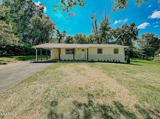 305 Elkmont Rd, Knoxville, TN 37922