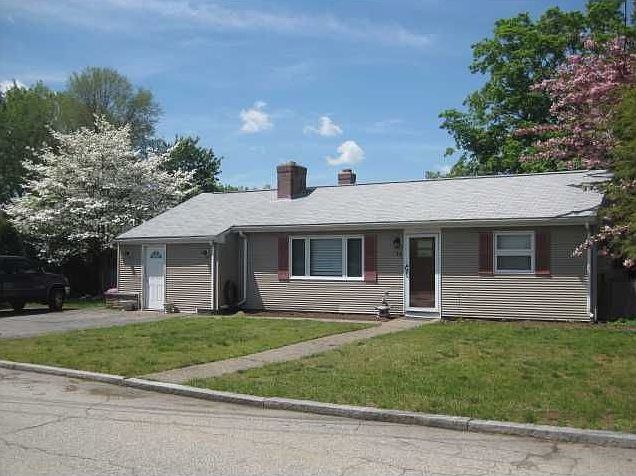 1st image of 15 Larchwood Dr
