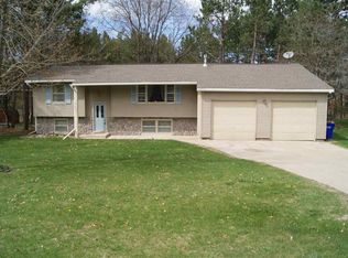 8376 W Whispering Pines Cir, Lake City, MI 49651