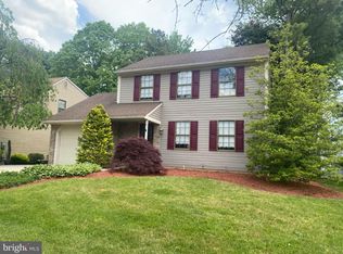 27 Leanne Dr, Sicklerville, NJ 08081