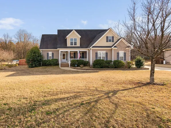 82 Wood Valley Dr, Four Oaks, NC 27524