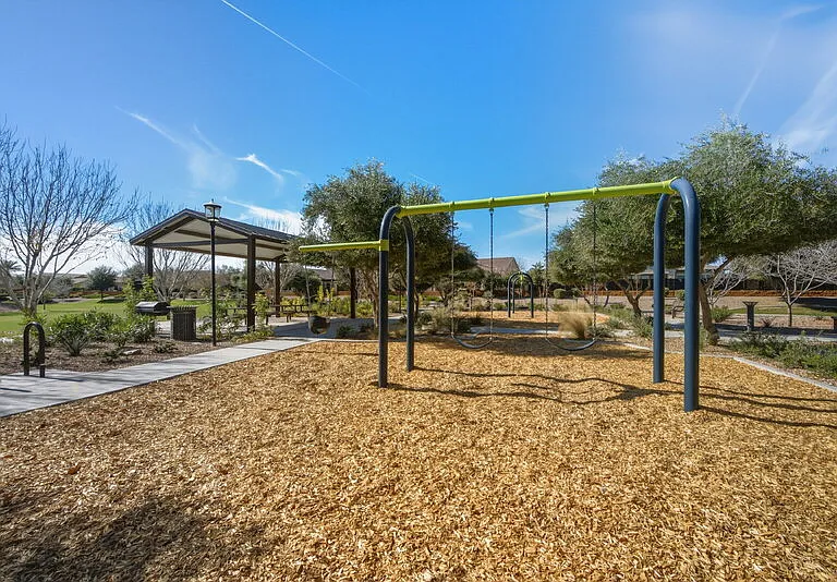 3930 E Iris Dr — Photo 36