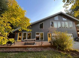 112 Hemlock St, Manhattan, MT 59741