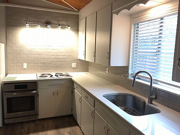 2nd image of 515-517 K St