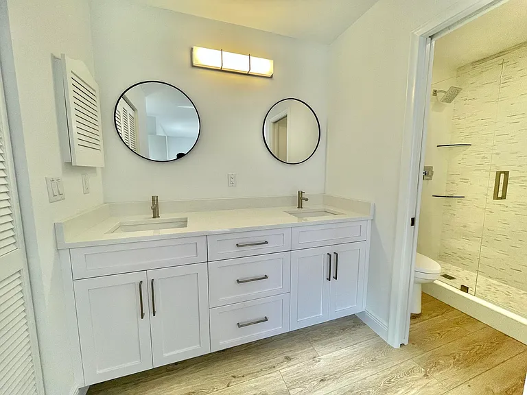 359 Prestwick Cir #2 — Photo 12