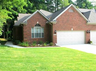 9598 Kingsway Cir #1, Clarkston, MI