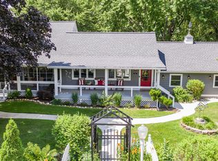 416 E Merchant St, New Buffalo, MI 49117