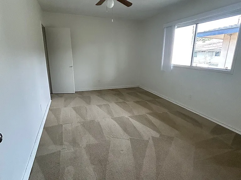 1821 W Glencrest Ave #D — Photo 3