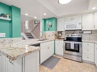 760 Silver Dr, Vista, CA 92083