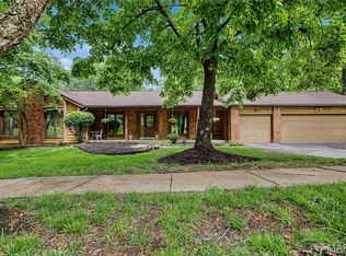 2087 Woodmoor Ridge Dr, Ballwin, MO 63011