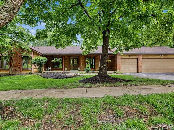 2087 Woodmoor Ridge Dr, Ballwin, MO 63011