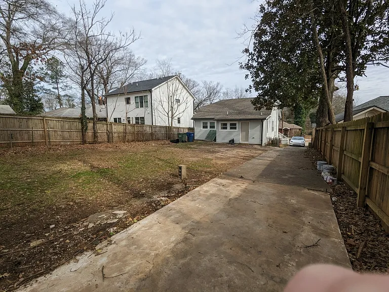 1533 Melrose Dr SW — Photo 12