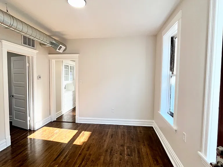 2636 W 23rd St #2R — Photo 8