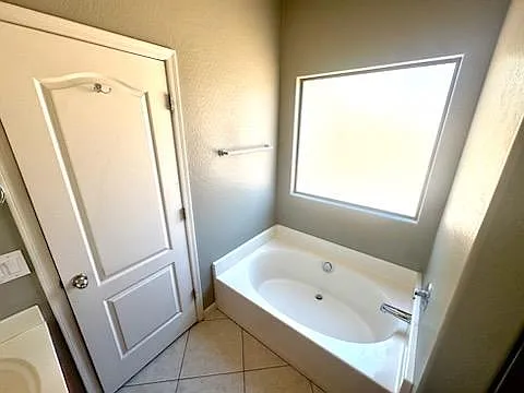 2452 W Tamarisk Ave — Photo 13