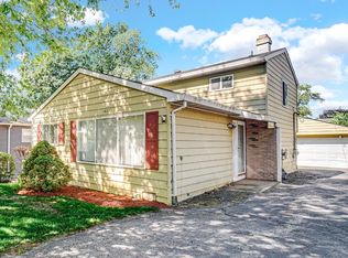 1622 Turnbull Dr, Round Lake Beach, IL 60073