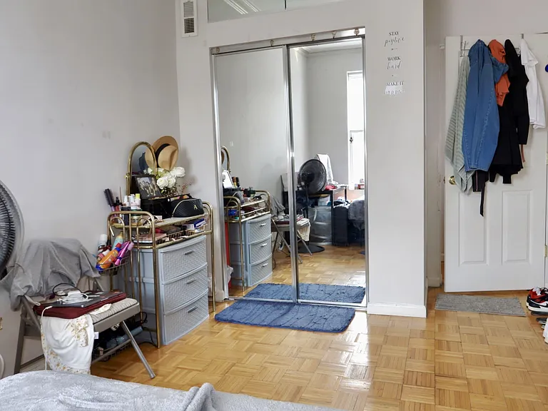 328 Palisade Ave #2 — Photo 8
