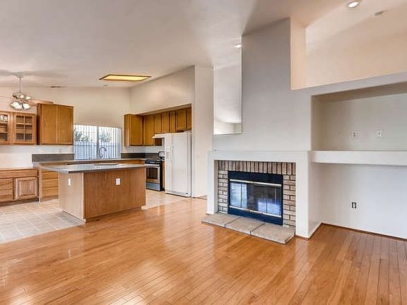 5th image of 44656 Lorraine Dr