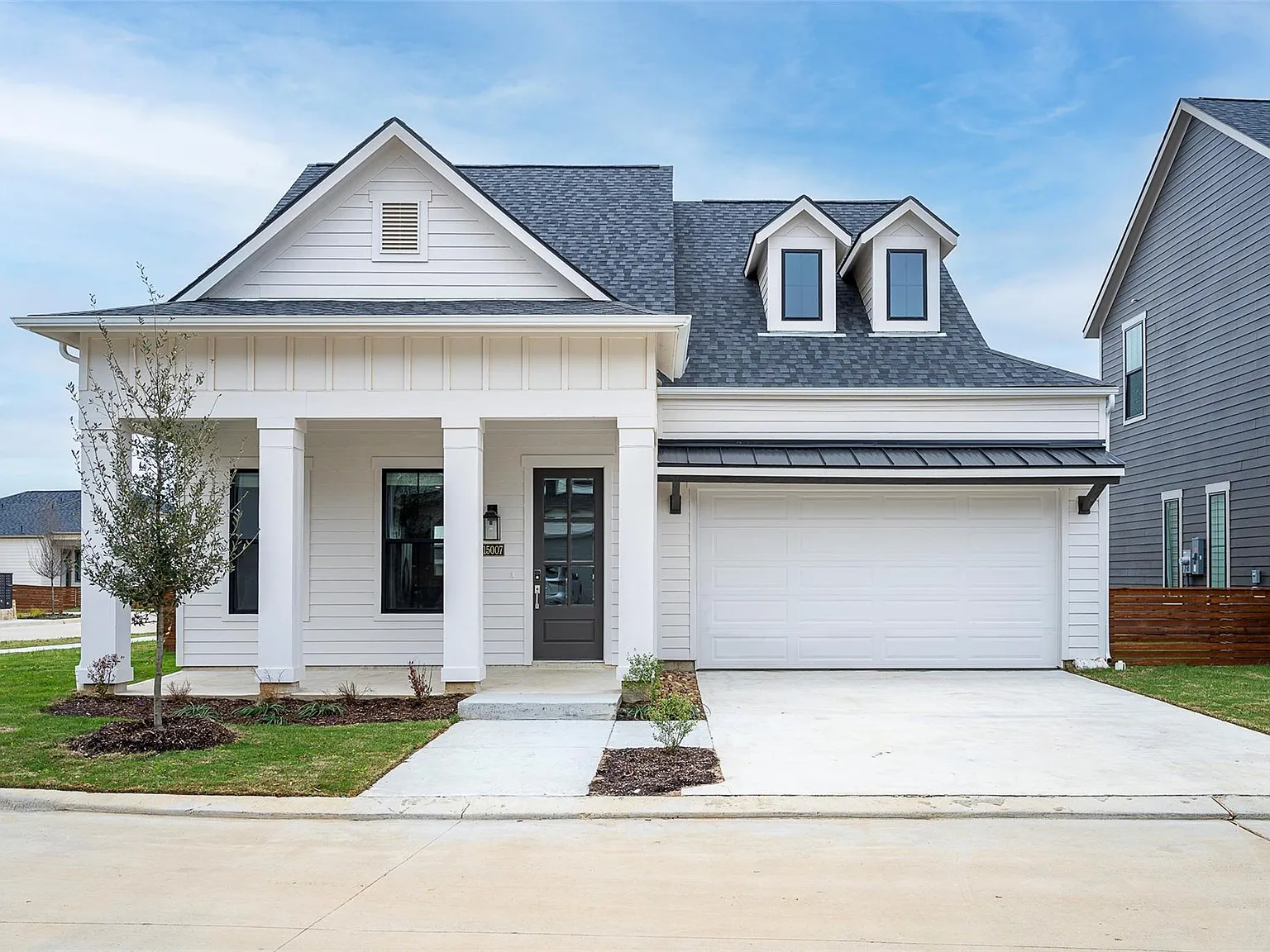 3 bed, 2.5 bath, 1696 sqft, $2,550 — Photo 1