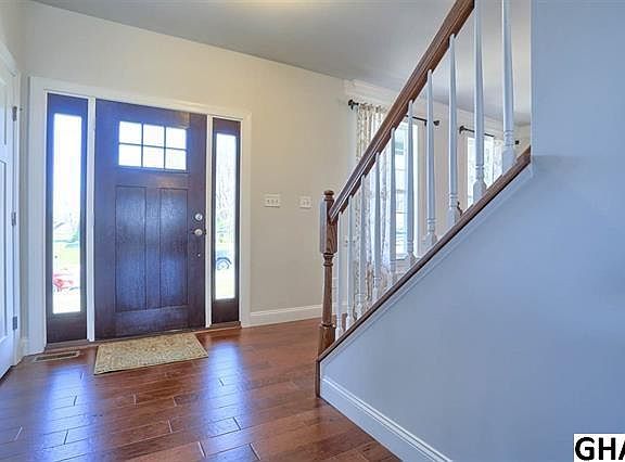 4th image of 26 Ledgestone Dr
