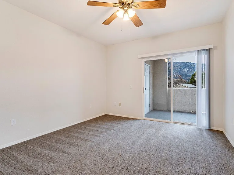 3625 Strawberry Field Grv #D — Photo 20
