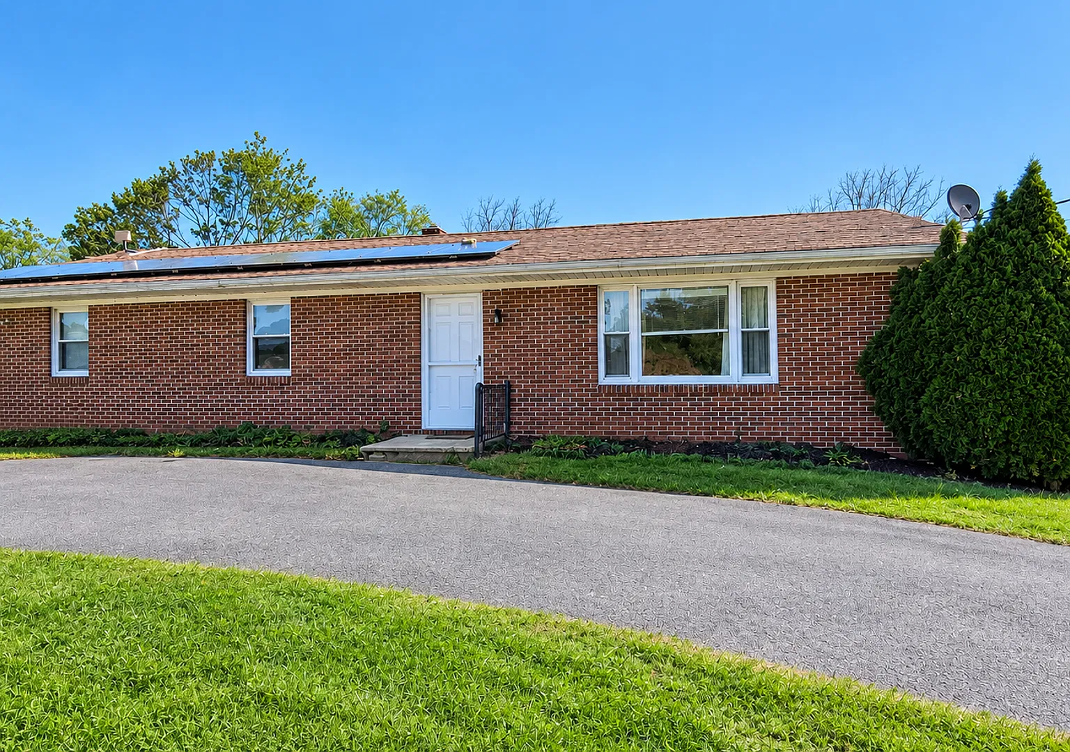 Updated Rancher in Fawn Grove — Photo 1