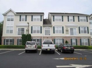 23 Limerick Ln, Phillipsburg, NJ 08865